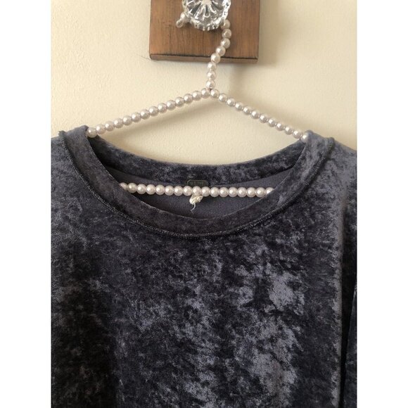 Free People We The Free Size Small Velvet Long Sleeve Top Purple Dolman Sleeve - Picture 2 of 5